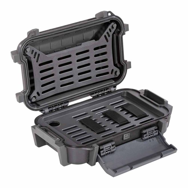 Pelican R40 Personal Utility Black Ruck Case